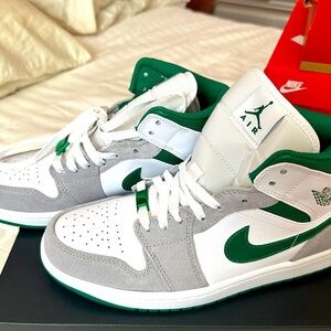 Men’s Air Jordan 1 mid SE.  New in box. White, Gray and Green.